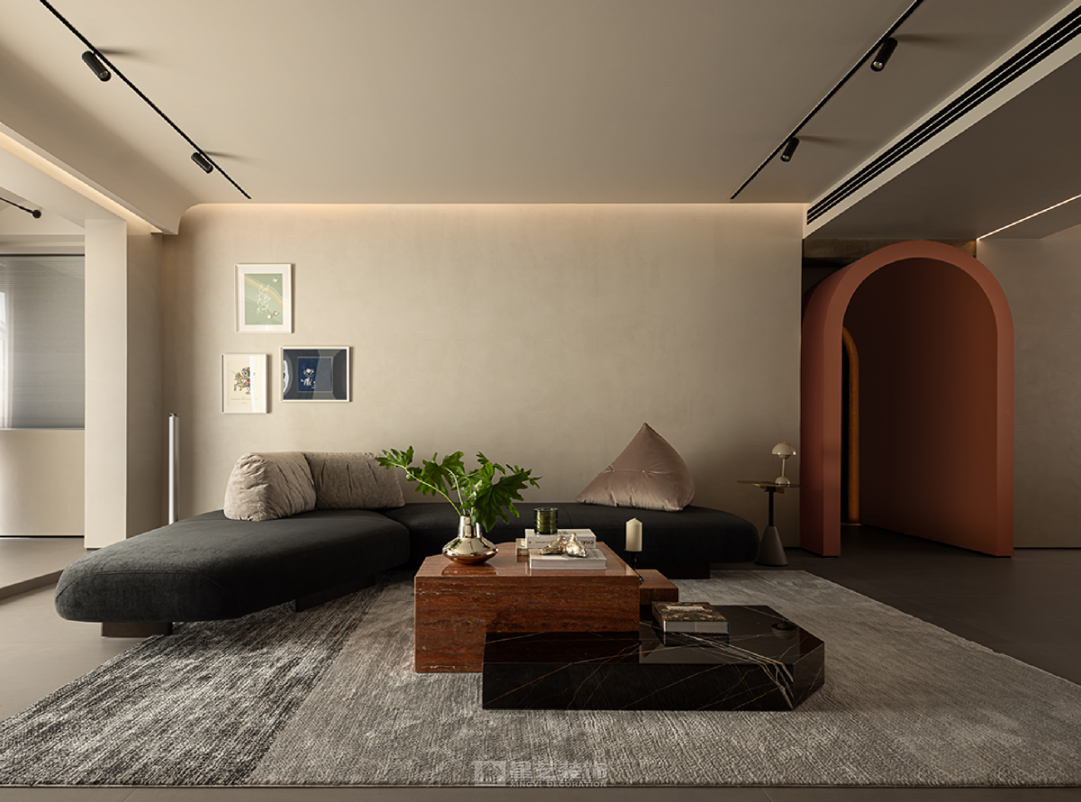 引光為墨繪寫自由生長的靈魂場域