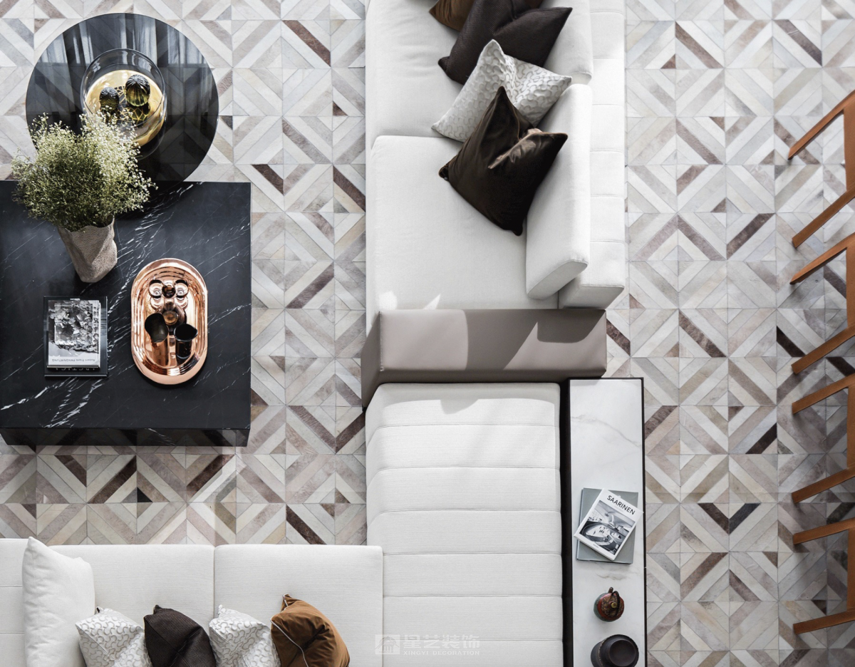 頂層躍層——復(fù)式挑空的廳